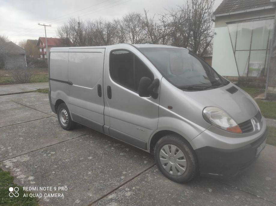 Renault Trafic 2 0 CDTI 2007 God