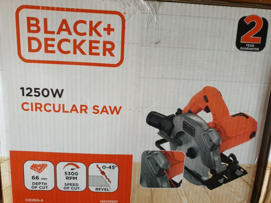 Kru Na Pila Sa Laserom Black Decker Cs L Novo