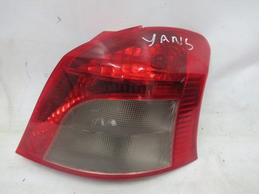 LAMPA FAR ZADNJA DESNI TOYOTA YARIS II 2 05