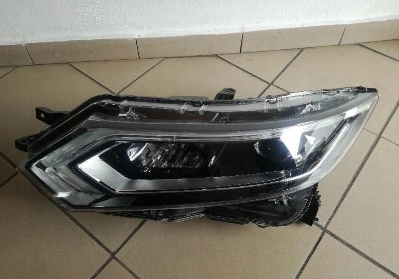 Nissan Qashqai Prednje Led Svjetlo