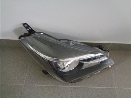 TOYOTA YARIS III REDIZAJN 14 LED LAMPA FAR PREDNJI