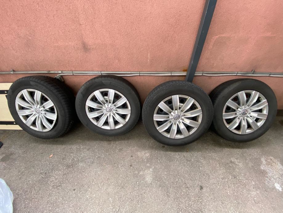 Original VW Felge 17 5x112 Sa Zimskim Gumama Pirelli Scorpion