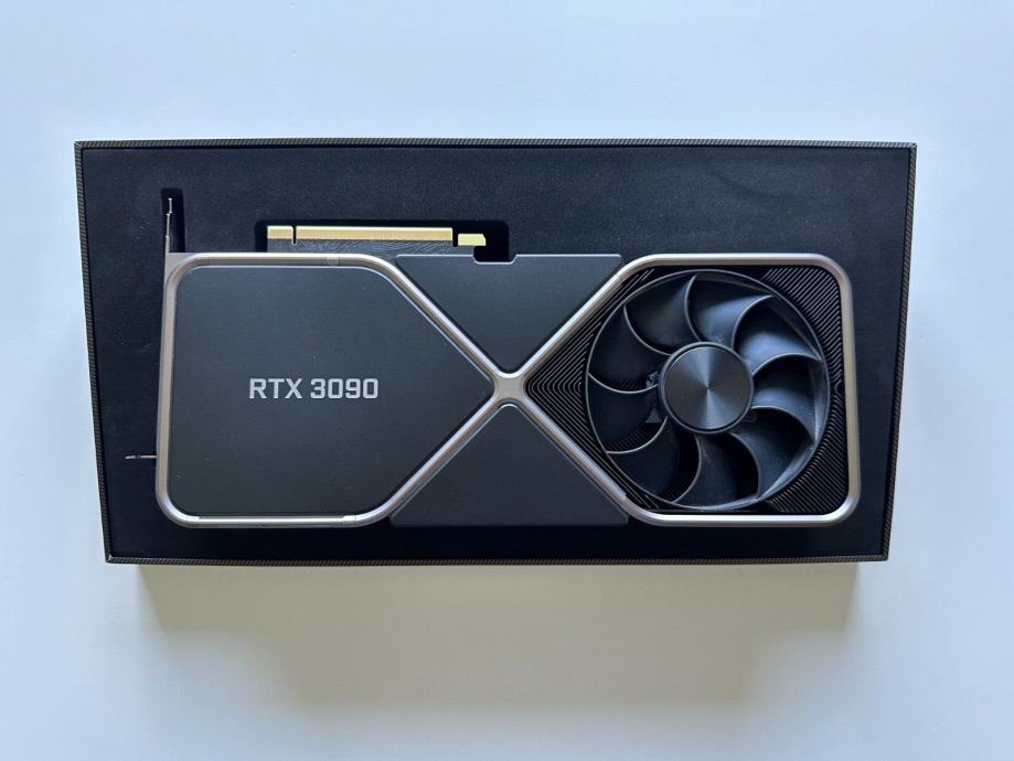 NVIDIA GeForce RTX 3090 Founders Edition 24 GB GDDR6X