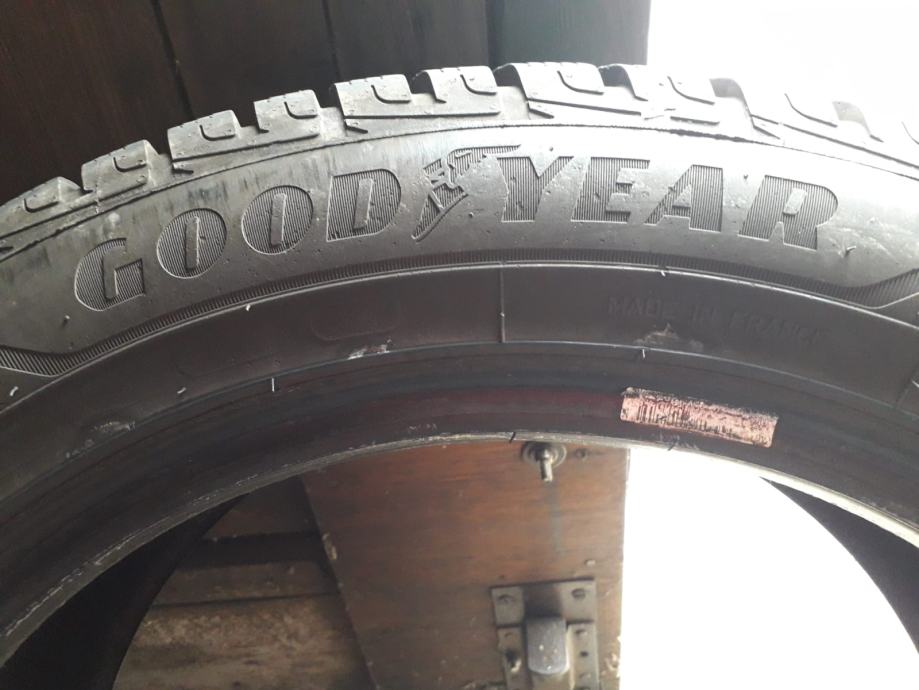 Gume Goodyear Zimska Kom Goodyear Ultragrip Performance