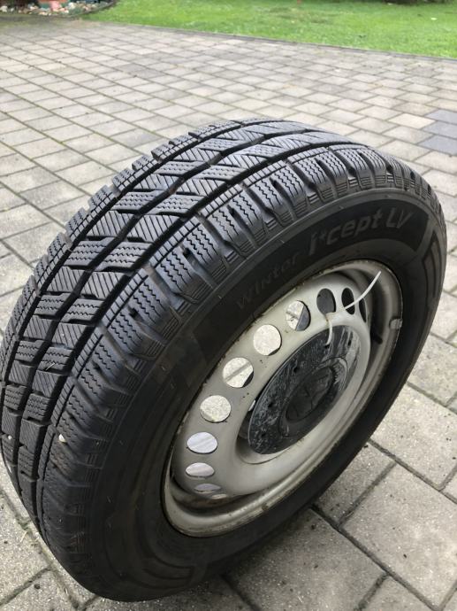 Gume Hankook 215 65 16 Zimska 4 Kom ZAMJENA