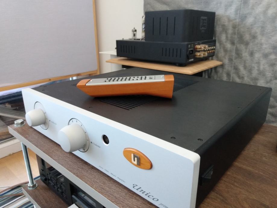 Unison Research Unico Primo Integrated With Phono