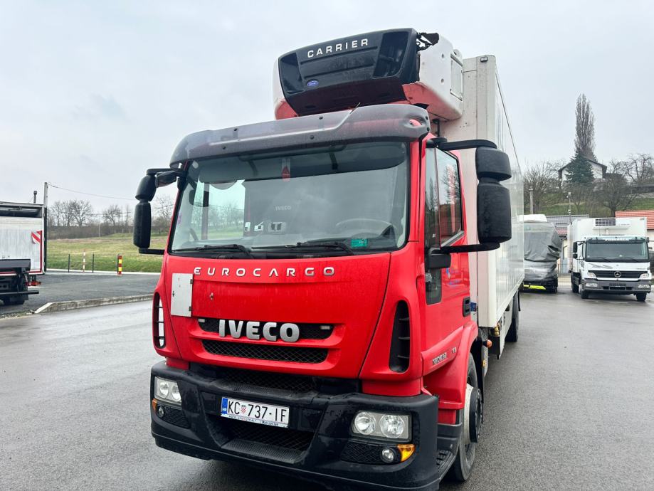 IVECO EUROCARGO ML 180 SPAVAĆA KABINA CARRIER SUPRA 950 AUTOMATIK