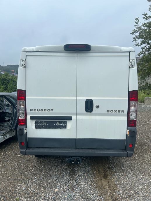 Peugeot Boxer Kombi Hdi Kw Godina Karamboliran Dijelovi