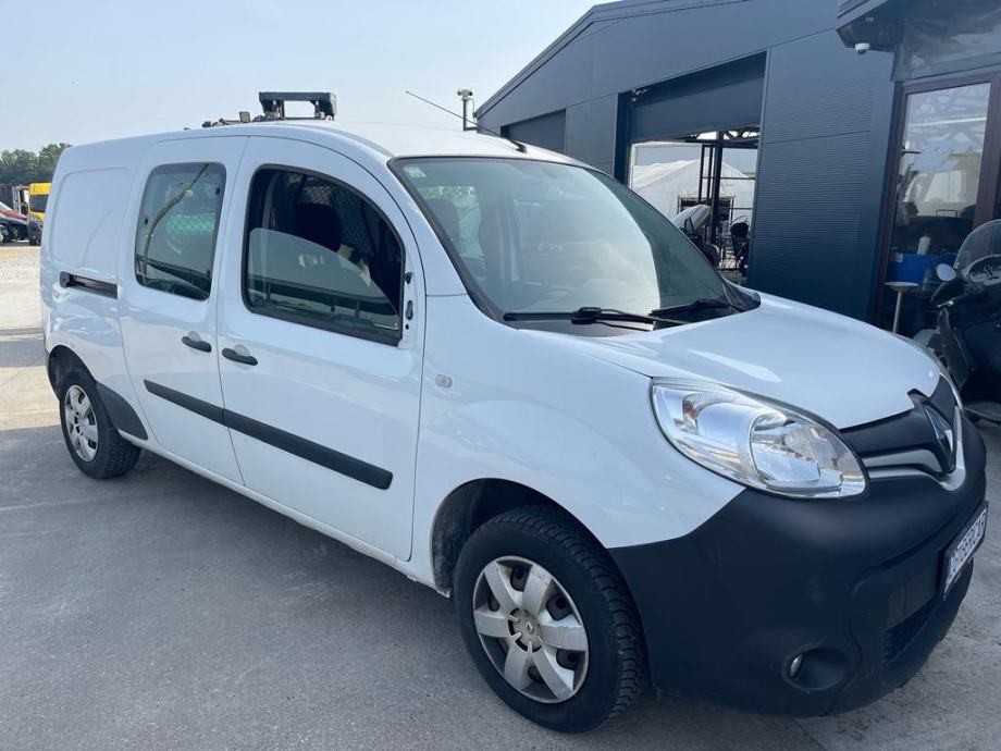 Renault Kangoo Maxi 1 5 dCi 2018g oštećen u voznom stanju prodajem