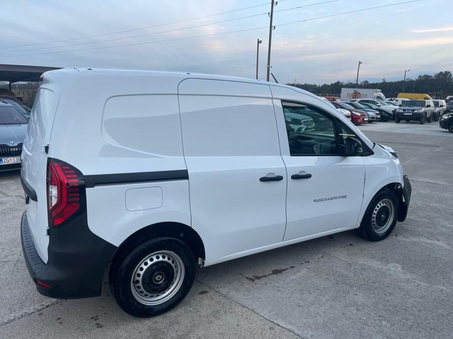 Renault Kangoo 1 5 Dci Van 2023g Karambol Na Ime Kupca Prodajem