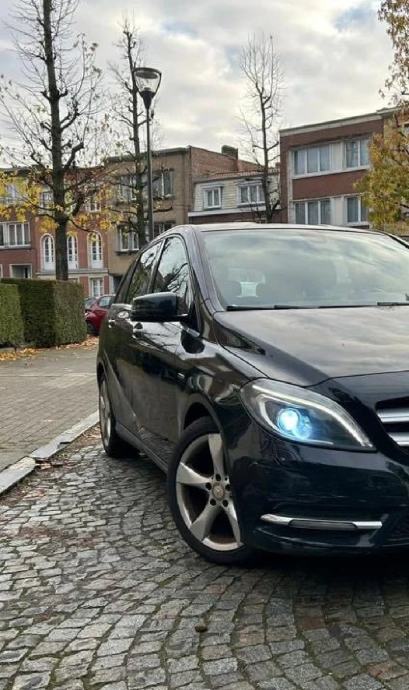 Mercedes B Klasa W Suvoza Eva Vrata Prva Desna Vrata B Klasa W