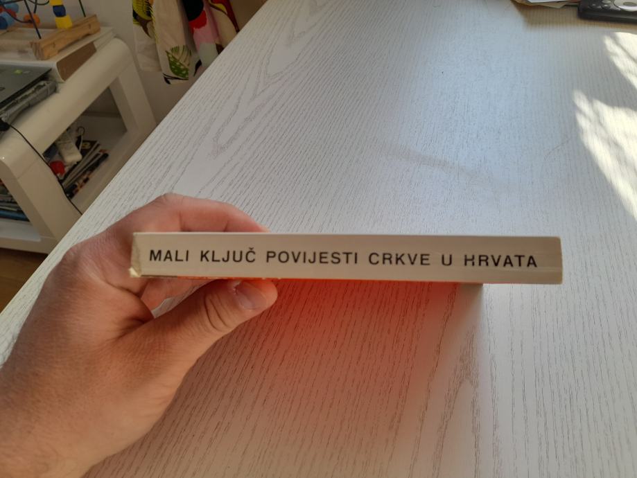 Živko Kustić Mali ključ povijesti Crkve u Hrvata 1976