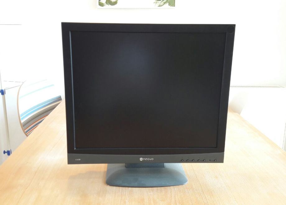 19 LCD Monitor AG Neovo