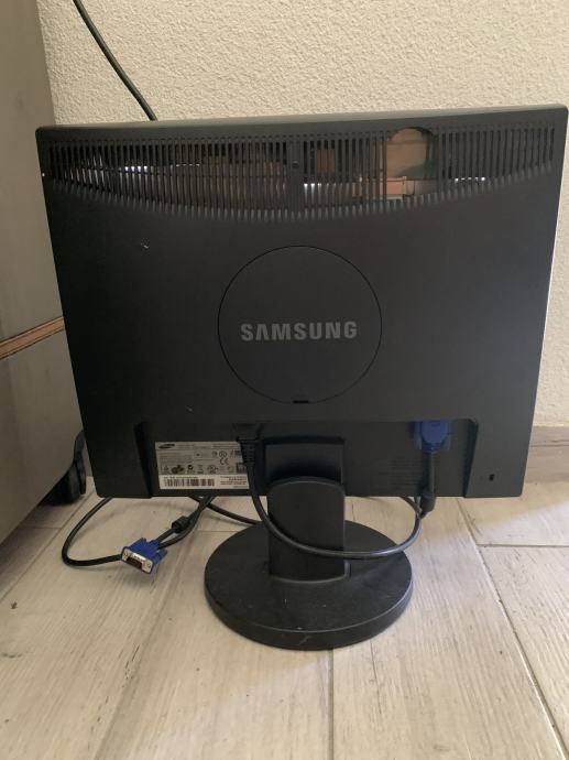 Samsung Syncmaster In Monitor