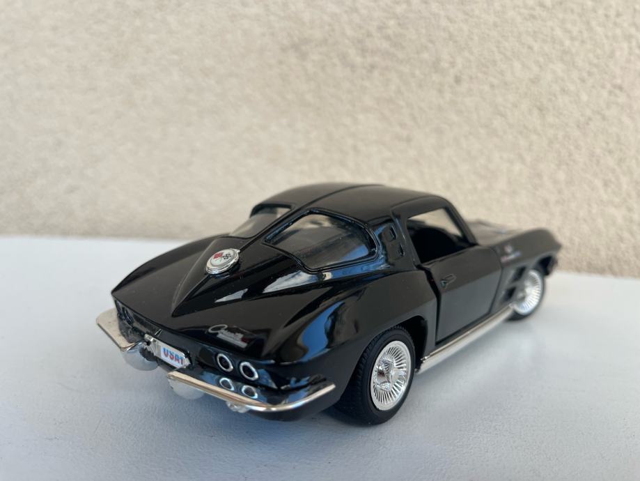 1 24 Revell Chevrolet Corvette Stingray