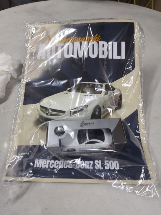 Kolekcionarski Automobili Mercedes Sl500 04 8 2022