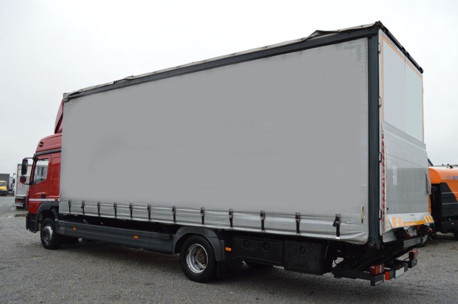 Mercedes Benz ATEGO 1224 Kamion Sa Kliznom Ceradom Tail Lift 2015 God