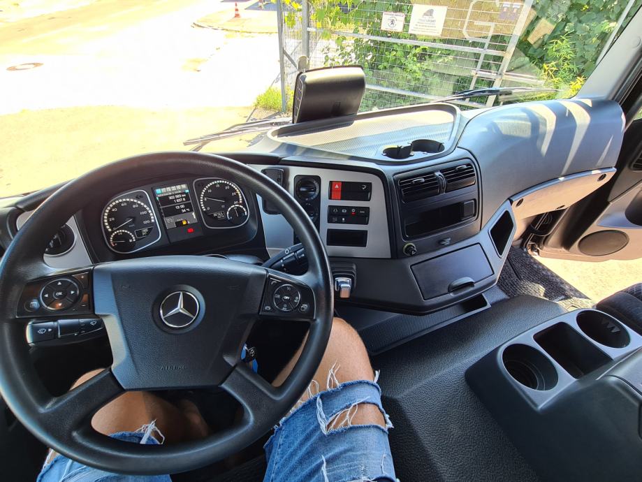 Mercedes Benz Atego L S Kesonom M Zavesa Rampa M God