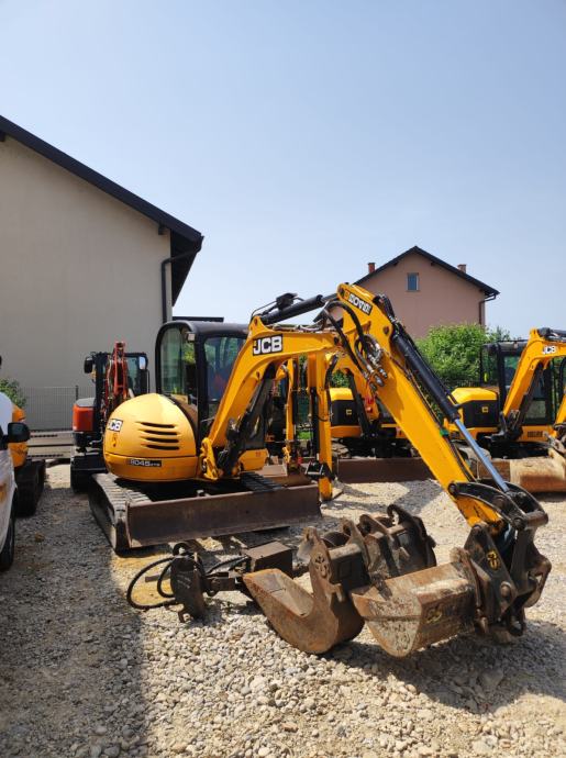 Mini Bager Jcb Zts Godina Radnih Sati