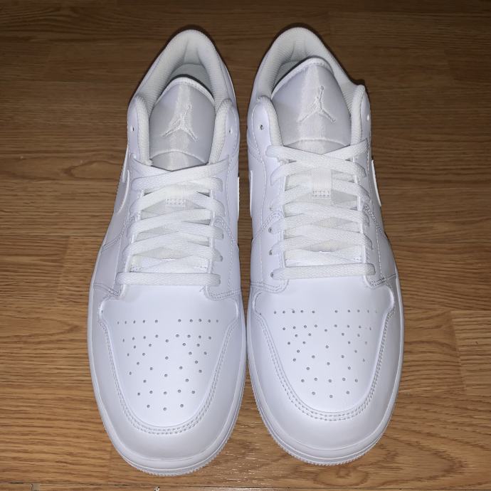 Nike Air Jordan Low Bijele Nove