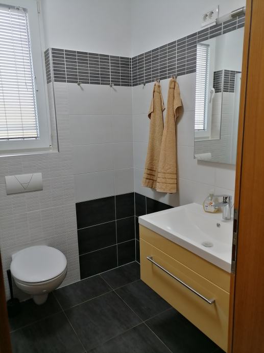 Duplex Stan u Medulinu Pošesi samo 150m od mora prodaja