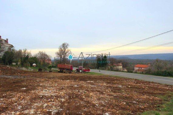 Labin Rasa Gradjevinsko Zemljiste 1074m2