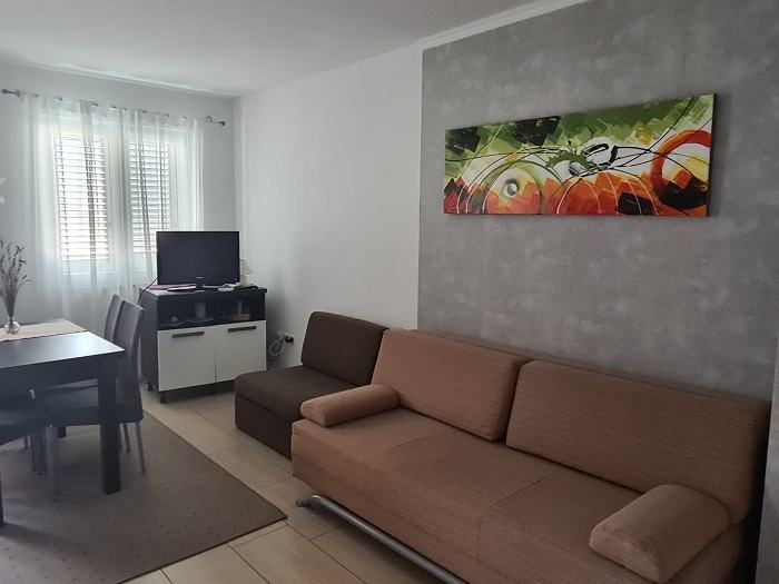 Metajna Dvosobni Apartman S Pogledom Na More