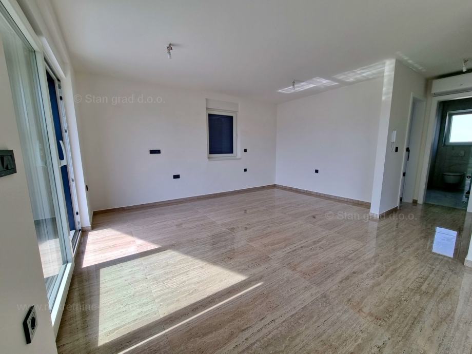 Njivice Novi Penthouse S Otvorenim Pogledom Na More