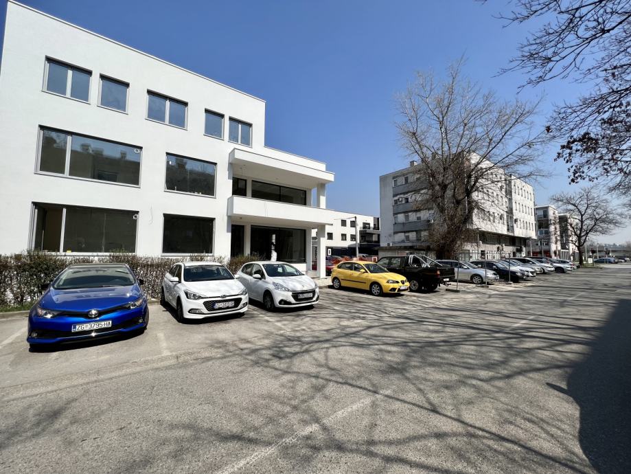 Poslovni prostor Zagreb Špansko vrhunski uredski 86 m2 50m2terase