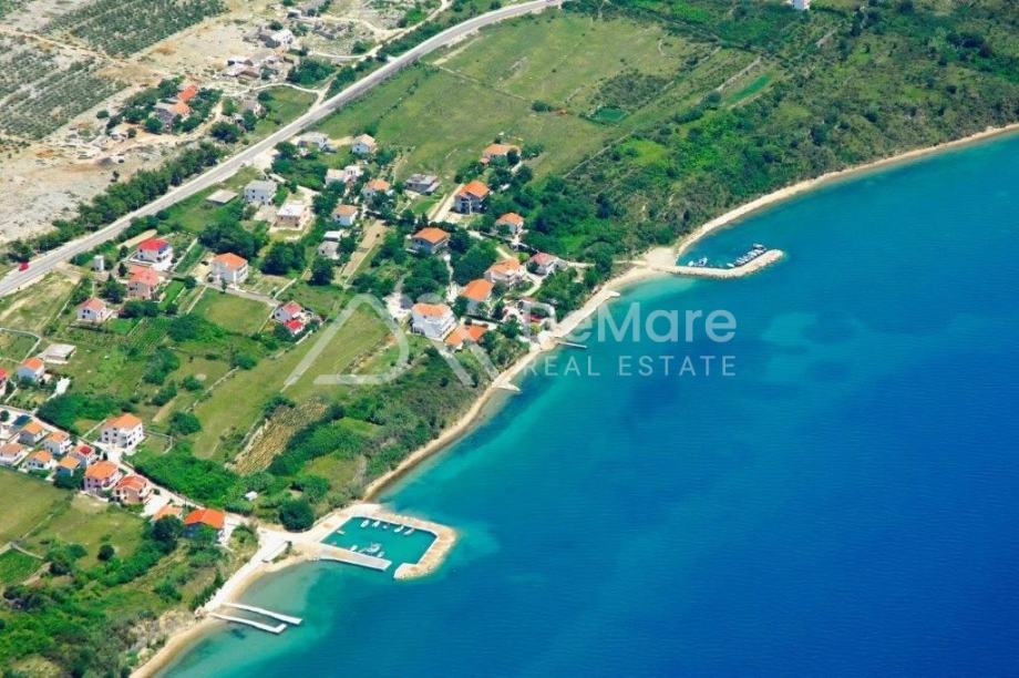 ZADAR RTINA GRAĐEVINSKO ZEMLJIŠTE 1375 m2 200 METARA DO MORA