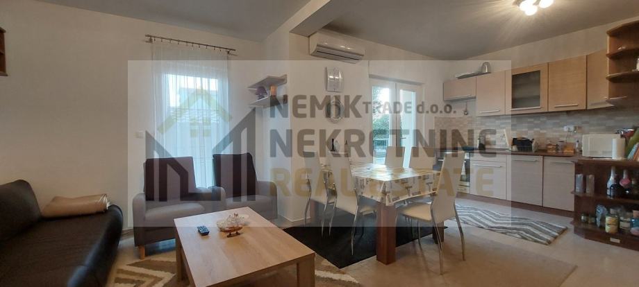 Vodice Apartman Sa Vrtom U Prizemlju Prodaja