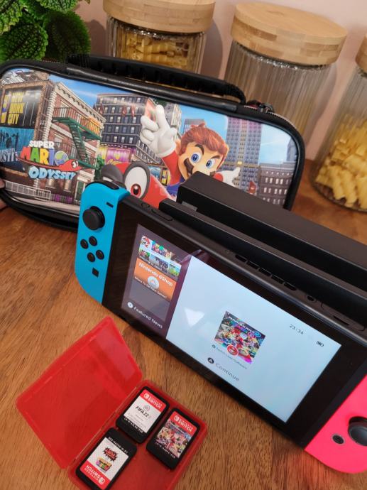 Nintendo Switch Igrice Futrola