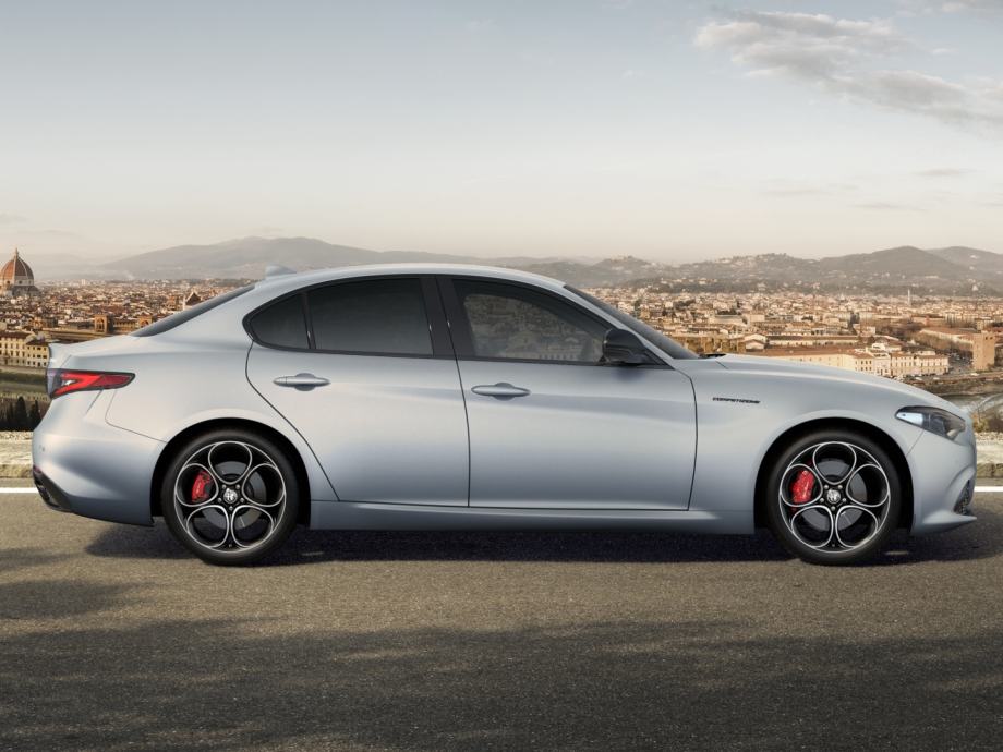 Alfa Romeo Giulia Gme Competizione Atx Awd M Y God