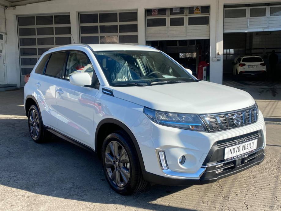 Suzuki Vitara Gl Premium Hybrid V Wd Dostupno Odmah God