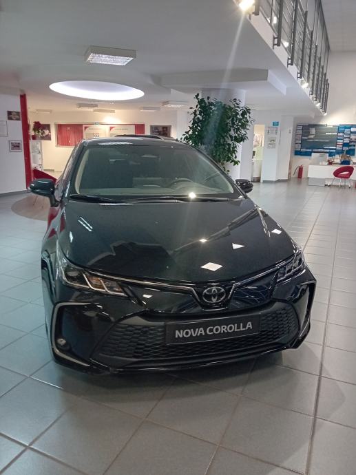 Toyota Corolla Sedan 1 5 VVT I SOL Toyota Financiranje 2023 God