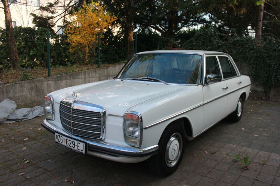 Mercedes Benz 240d 3 0 W115