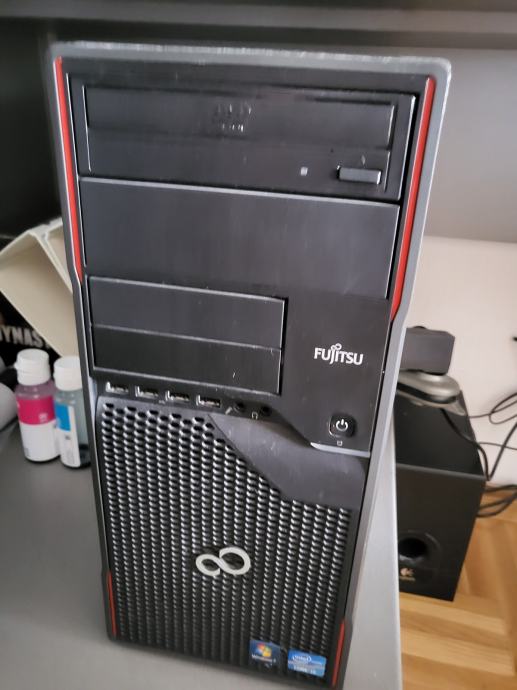 Fujitsu Esprimo P