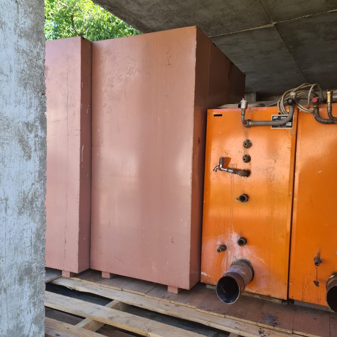 Peć za centralno grijanje na plin lož ulje Centrometal