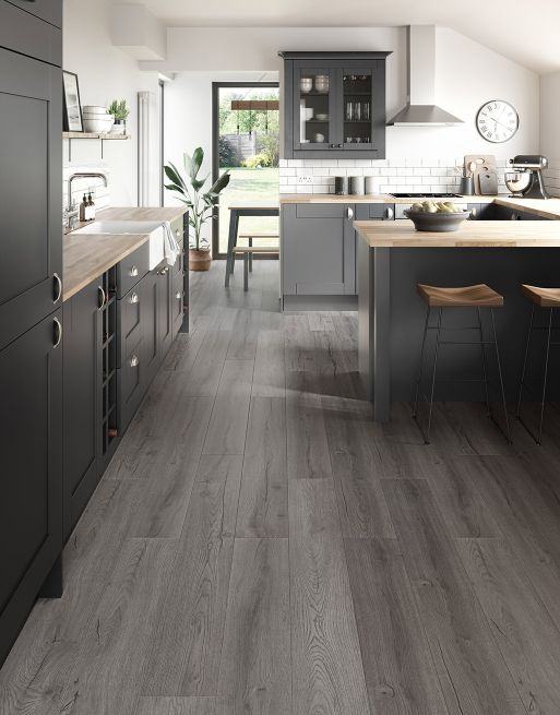 NJEMAČKI LAMINAT HRAST RUSTIC GREY 8 MM POPUST 15