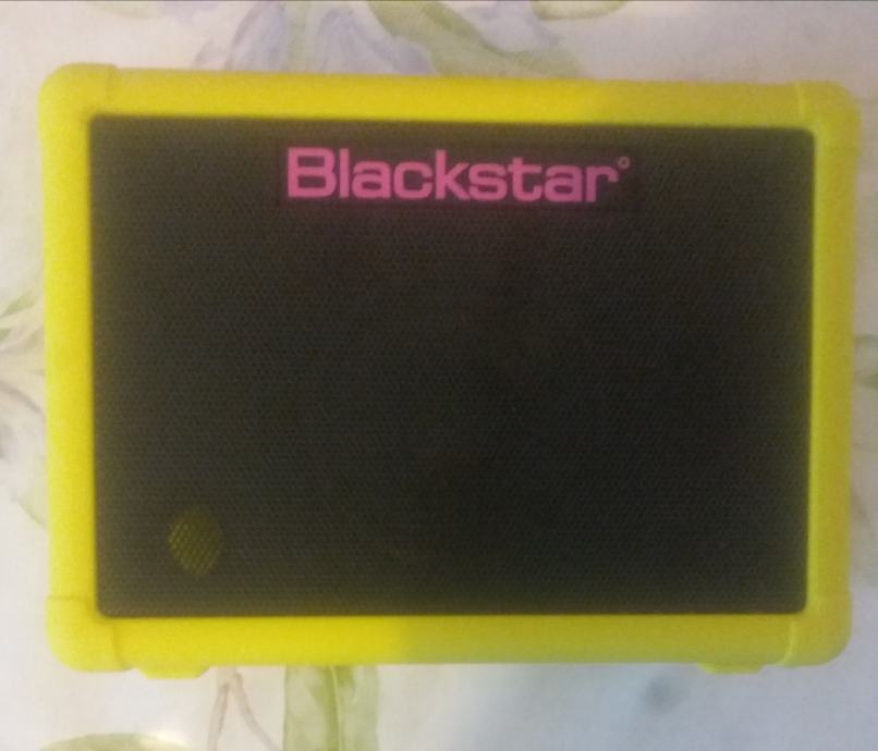 Blackstar Fly Neon