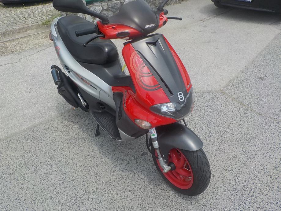 Gilera RUNNER 50 2kw 2T 50 Cm3 Prodaje Vlasnik Servisiran Reg 6 24