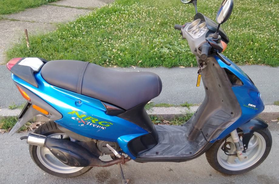 Piaggio NRG Extreme 49 cm3 potpuno ispravan odlično stanje 1999 god