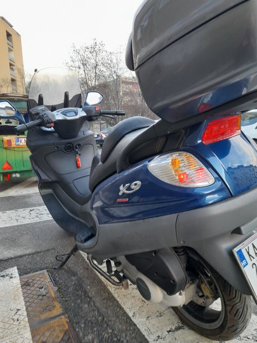 Piaggio X Cm God