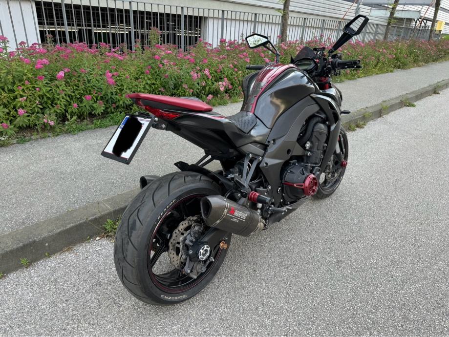 Kawasaki Z Akrapovic Sugomi Edition God