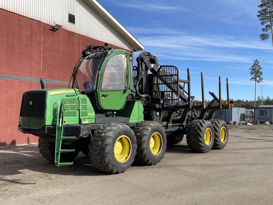 Forwarder John Deere E