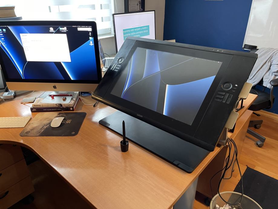 WACOM Cintiq 24HD DTK 2400 Grafički Tablet