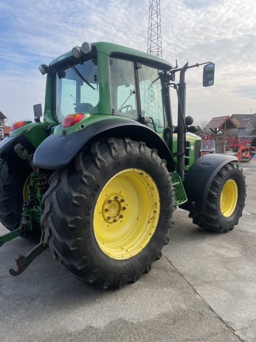 John Deere Premium