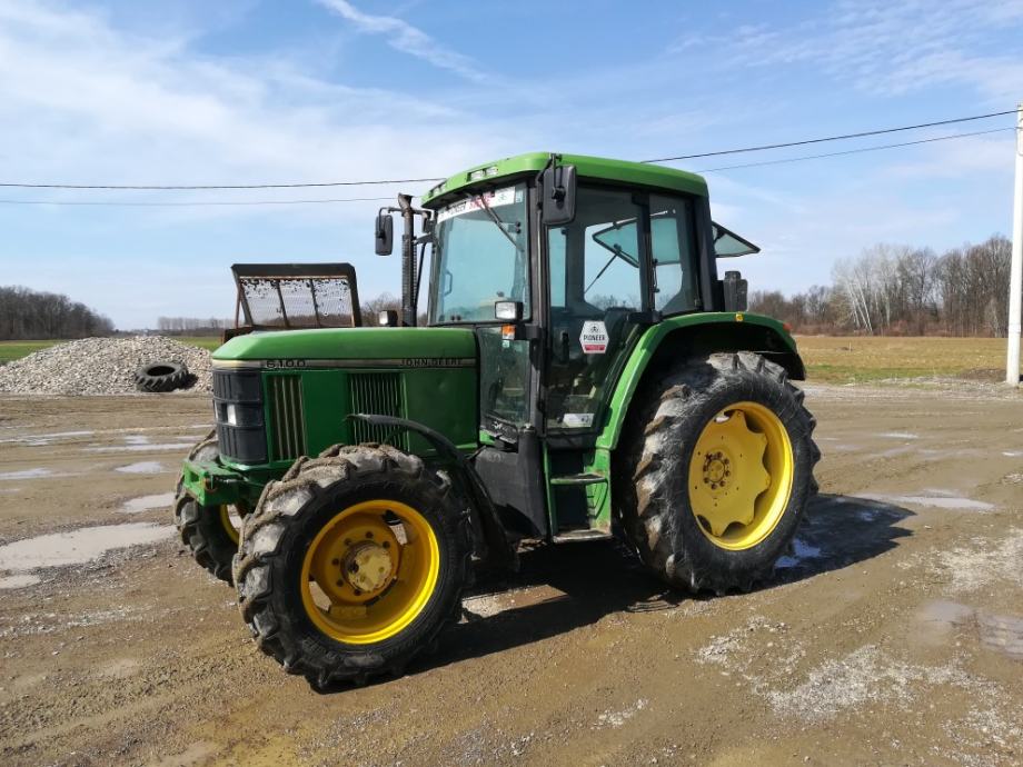 John Deere 6100