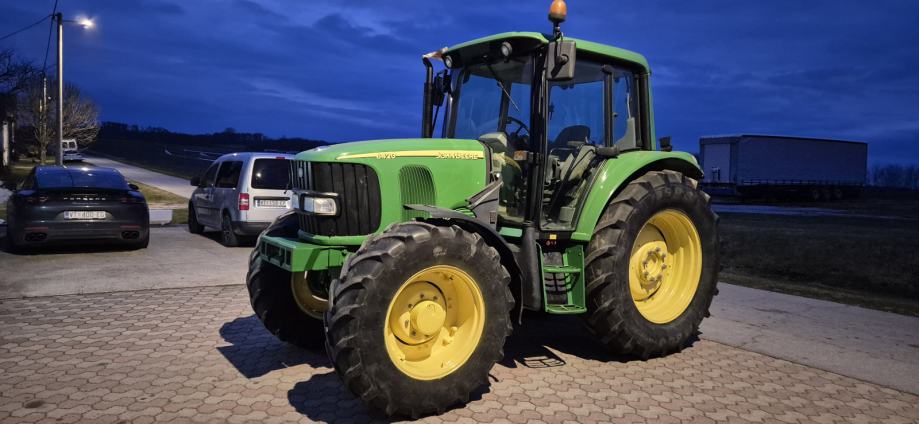 John Deere Premium Godina Top Stanje