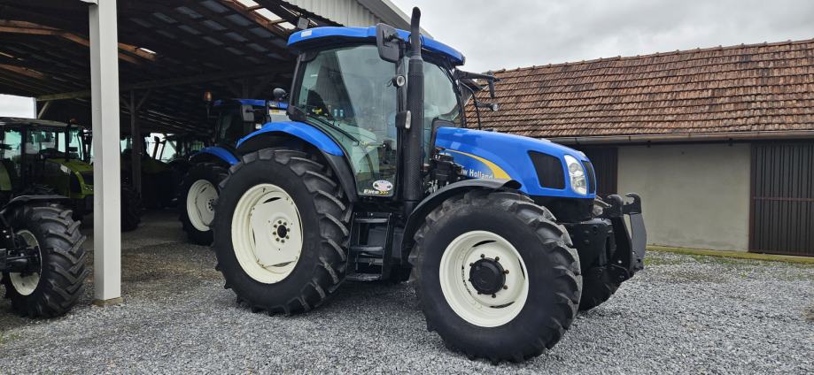 NEW HOLLAND T 6020 2013godina